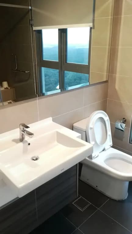 Teega Suite 3BD Seaview Puteri Harbour - photo 2