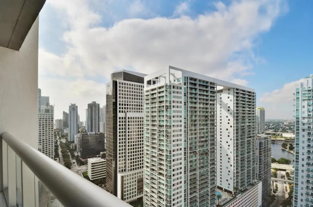 Stunning Studio in Brickell by Sonder - photo 8