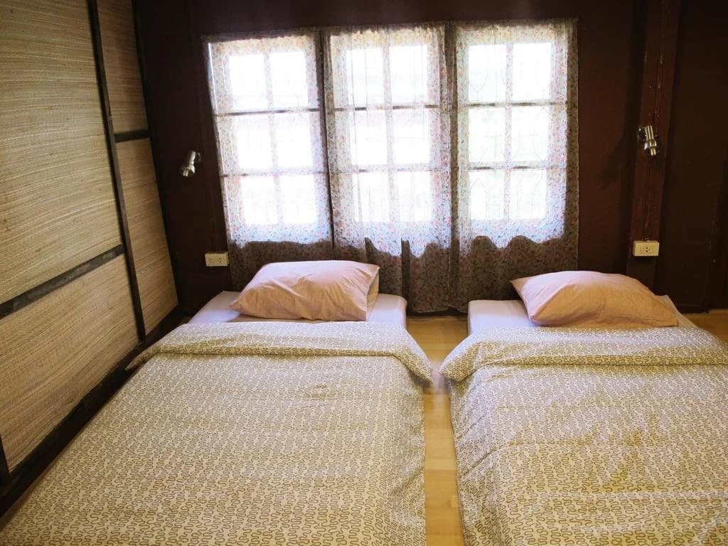 129-3 Backpacker Hostel - photo 2