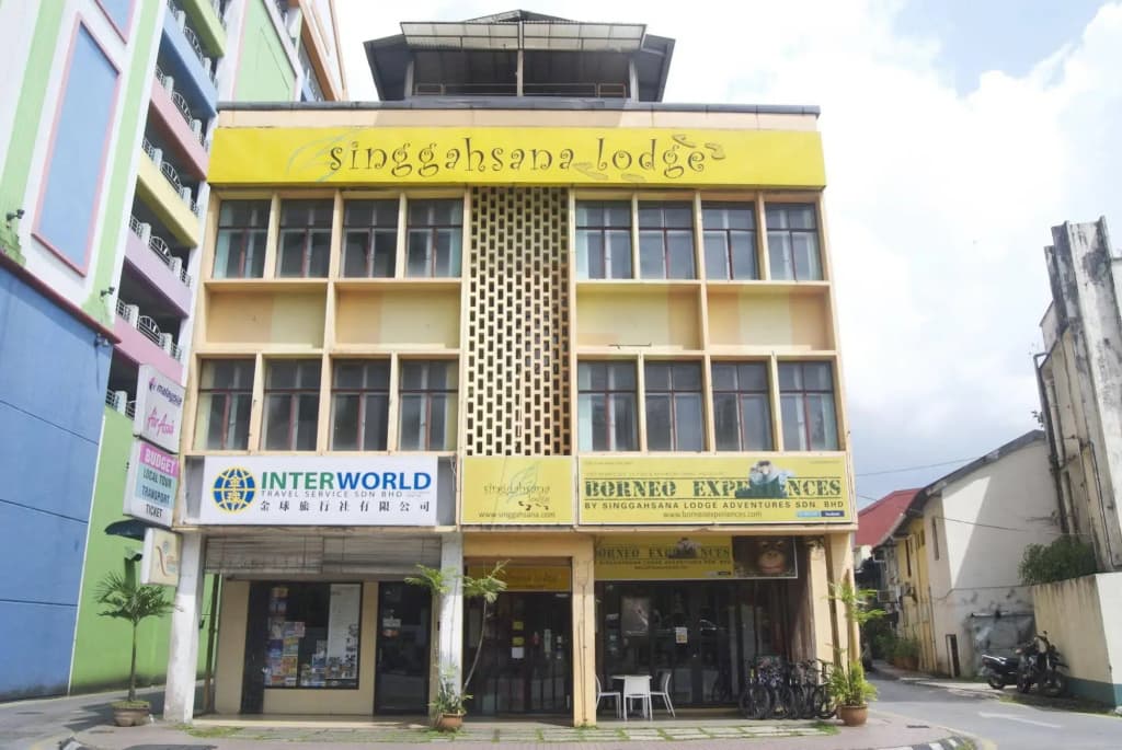 Singgahsana Lodge - photo 1