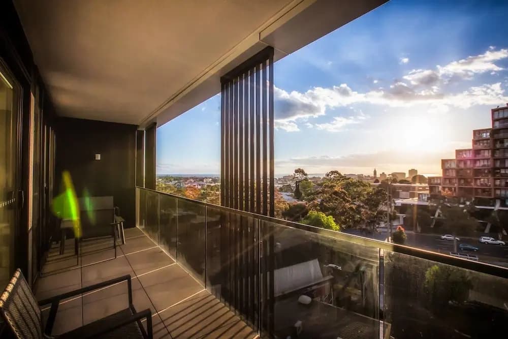 Brand New APT with Sea Views in Heart of St Kilda - photo 6