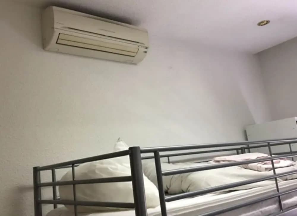 Apartmenti Chamartin- Hostel - photo 5