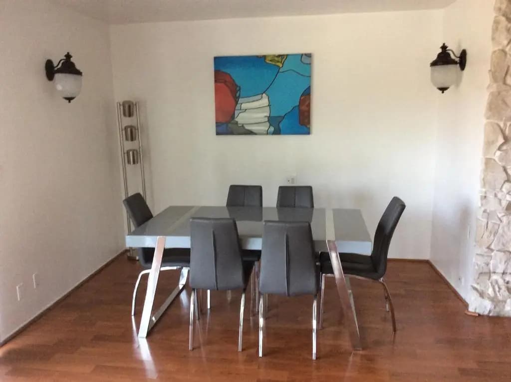 4 bedroom and 3 bath home close to universal studio and Hollywood - photo 3