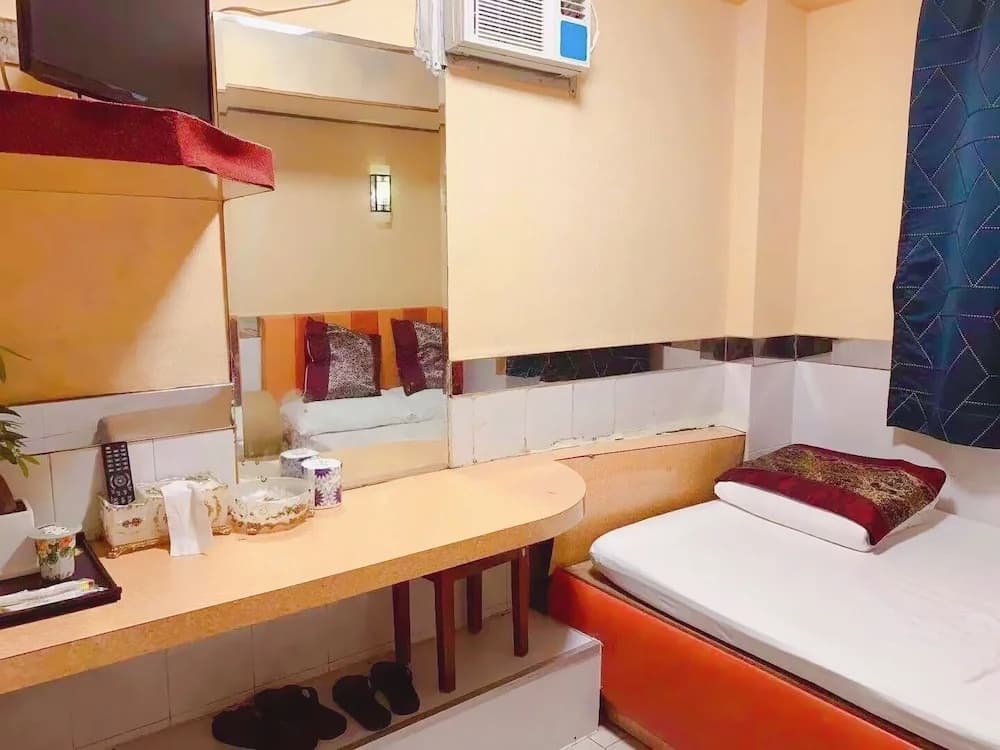 Royal Capital Hotel - photo 6