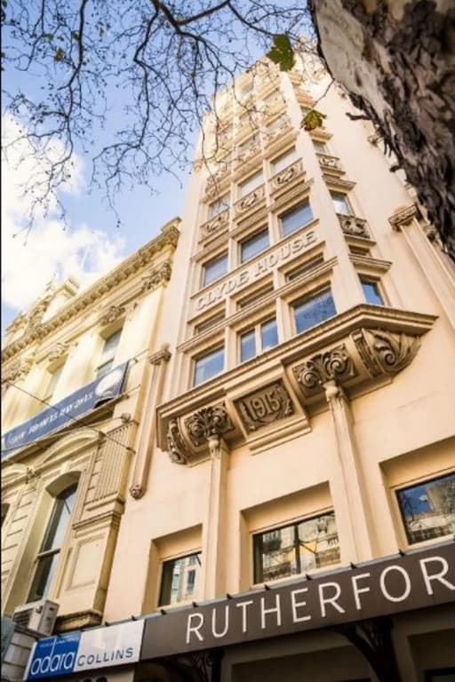 Collins Hotel - main photo