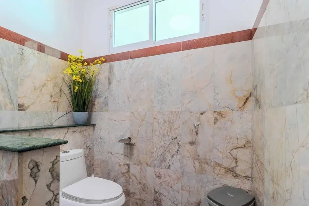 2BR with Pool Near Beaches V267 - photo 8