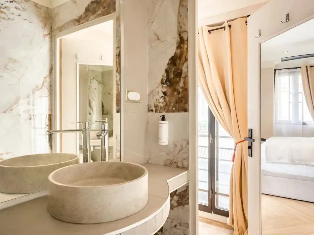 Merveil Luxury Suite - Bvd Saint Denis - photo 9