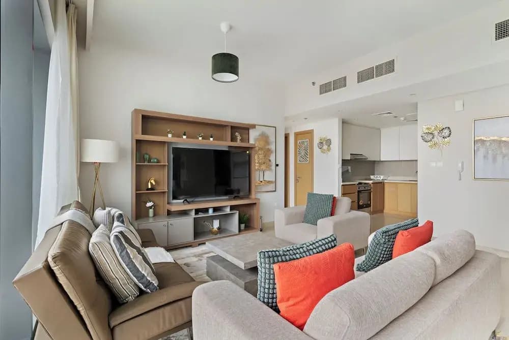 Elegant 1BR with Panoramic Views - photo 1