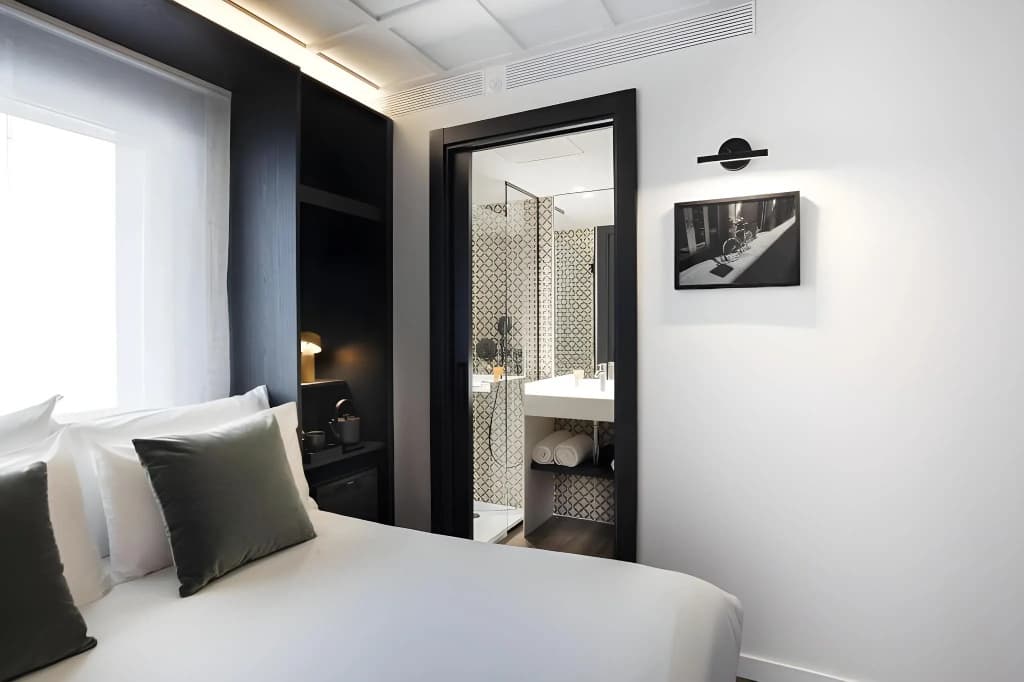 Yurbban Ramblas Boutique Hotel - photo 22