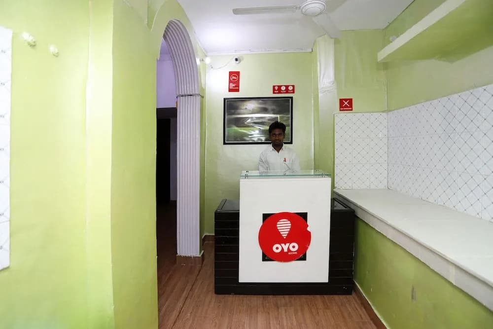 OYO 9534 Hotel Heights - photo 12