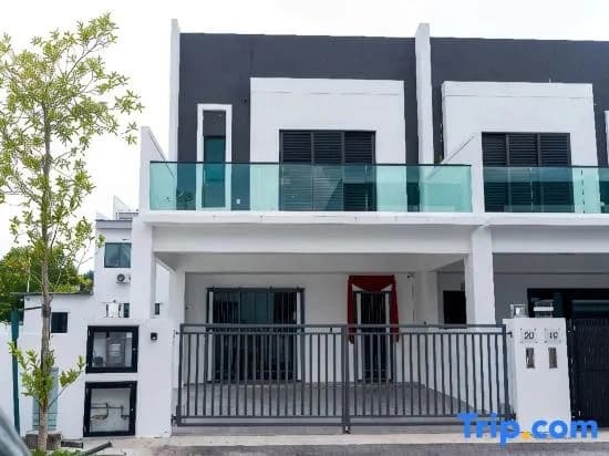 New(30% Promo)City Living 4BR 9 Pax @ALMA Santuari - photo 1