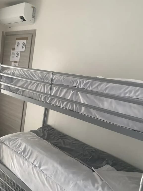 MR Hostel - photo 8