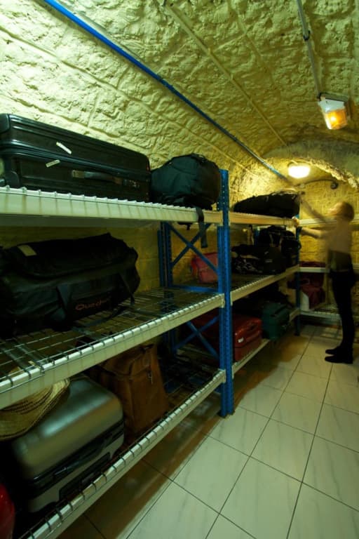 Bastille Hostel - photo 14