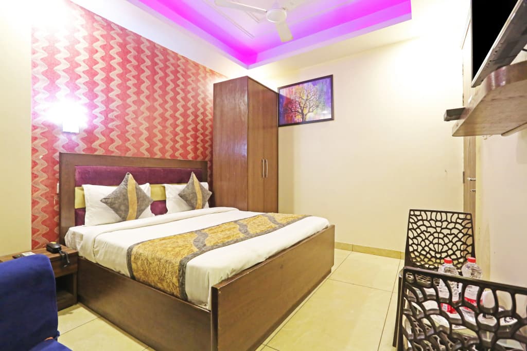 Ssd Plaza Hotel - photo 15