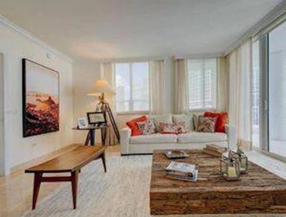 Beautiful Miami Brickell 2 Bedroom 2 Bathroom Apartment in the Sky Sleeps 4 - photo 4