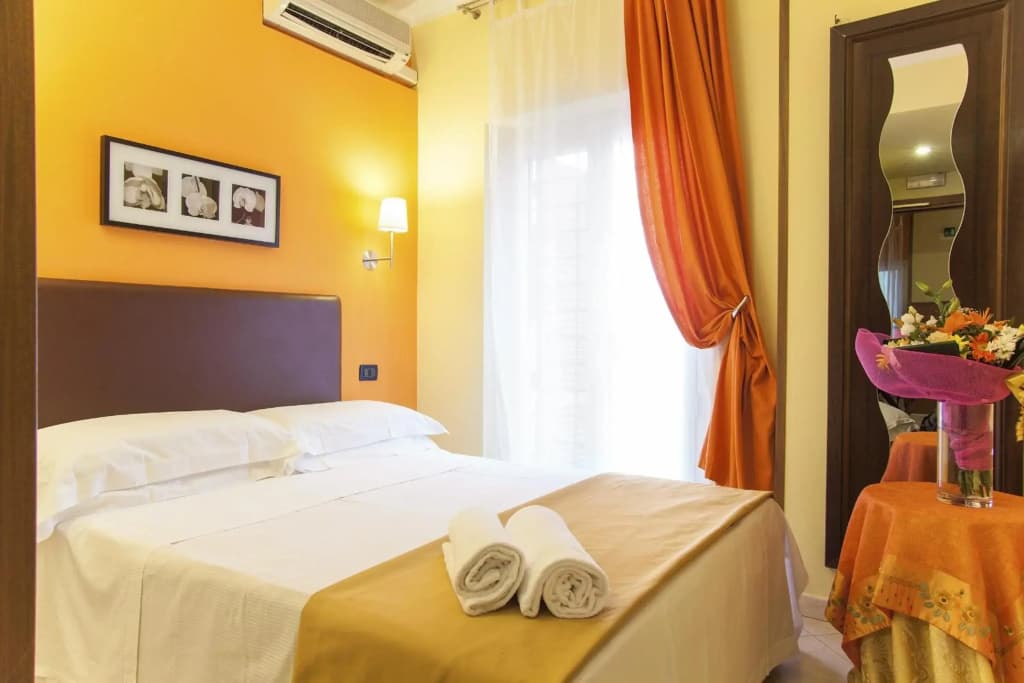 Hotel Tuscolana - photo 15