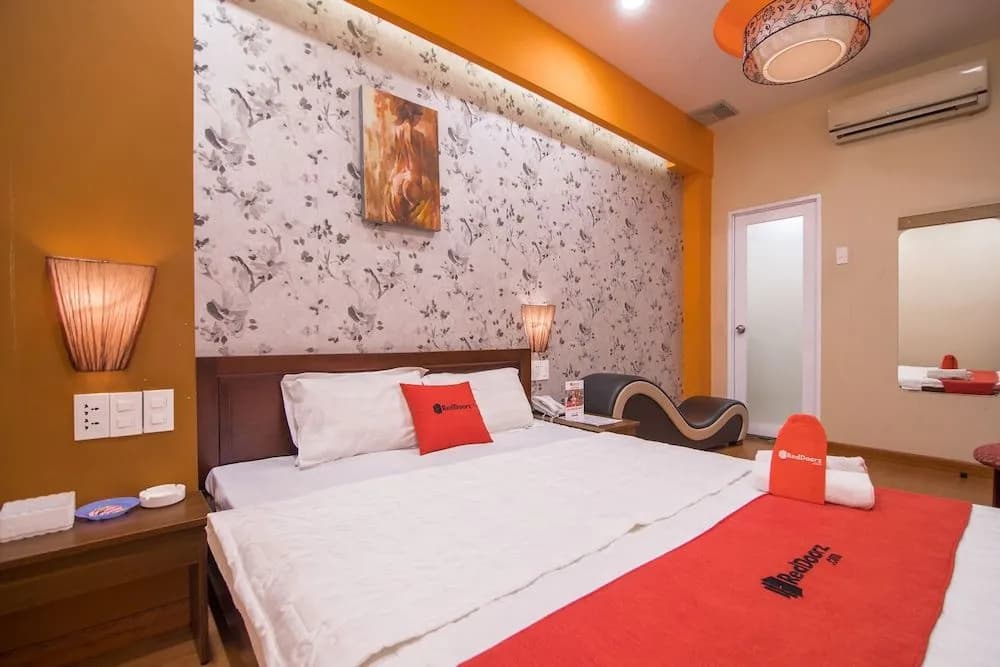 Reddoorz Duong Ba Trac Street - photo 20