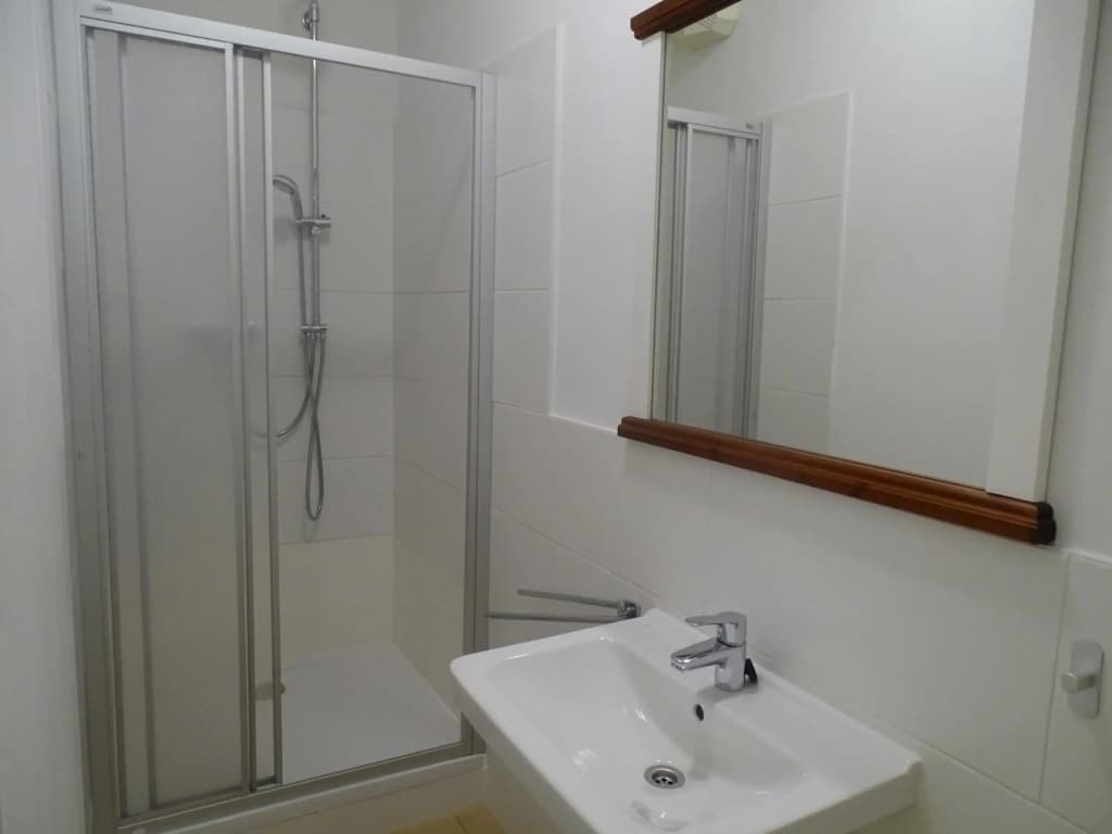 Centre Apartments - photo 6