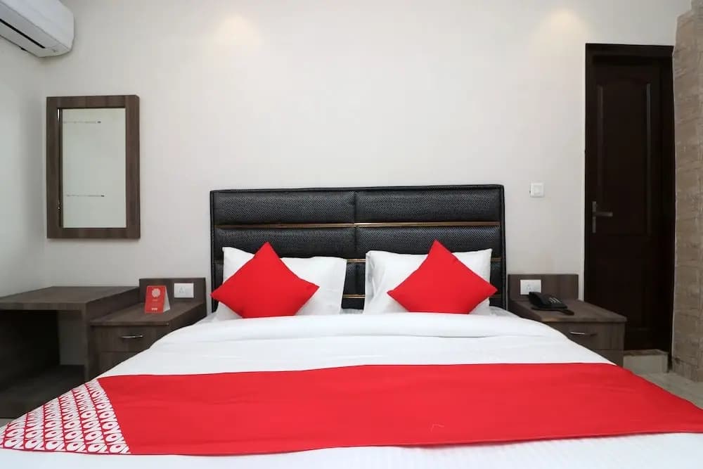 OYO Flagship 24107 Church House - photo 2
