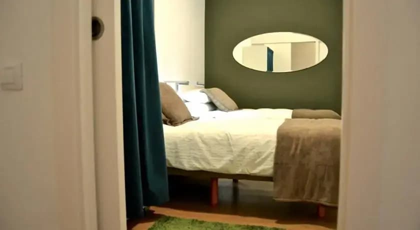 KM Rocafort Apartment - photo 4