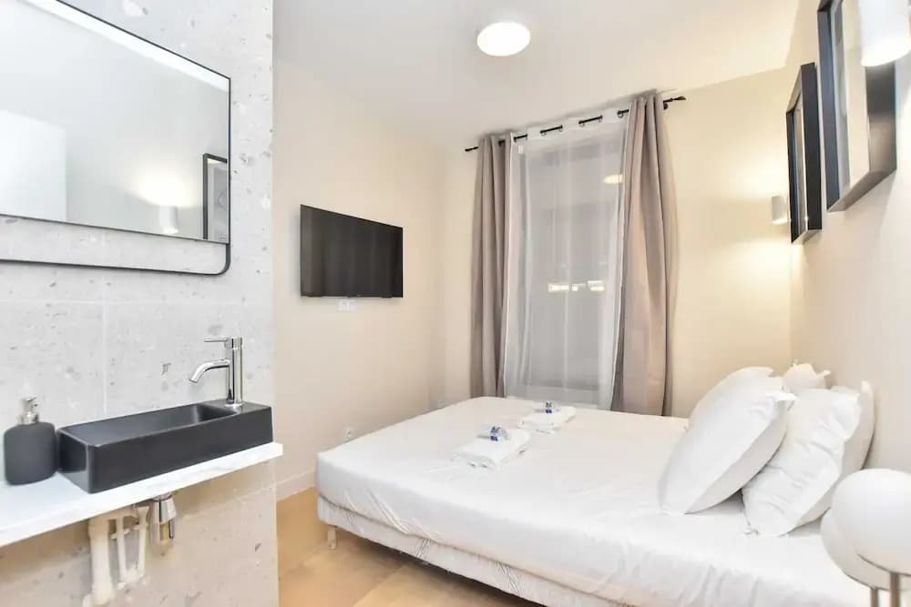 Peaceful Apartment - 2br/6p - Chaillot - photo 3