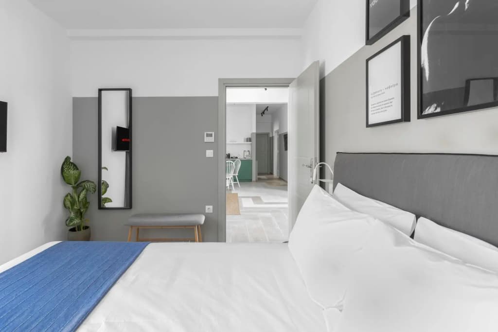 Play Theatrou, a member of Brown Hotels - photo 3