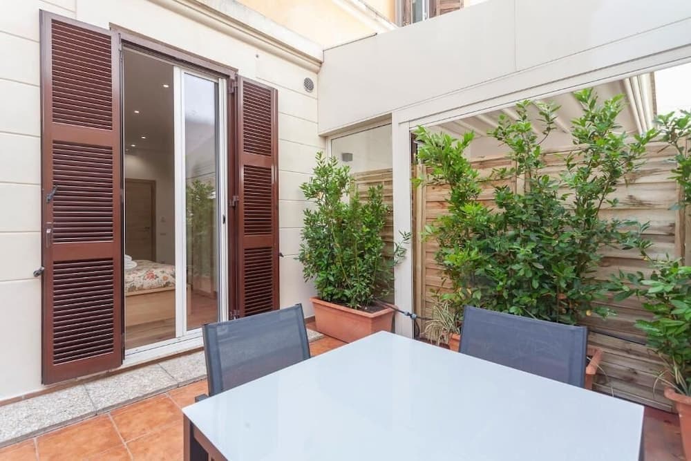 Vatican Vittoria Suites - photo 34