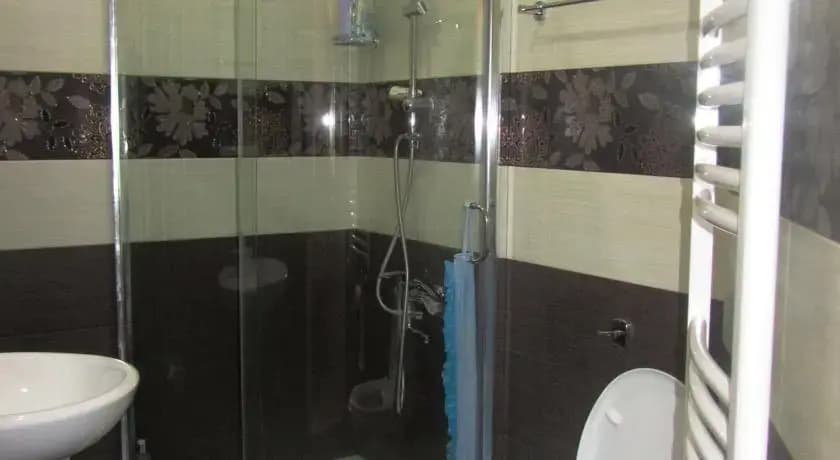 Maya's Flat - photo 6