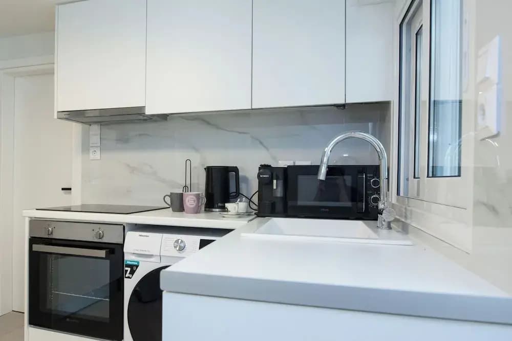 Cozy 1 Bd Basement Apt in Pagrati - photo 19