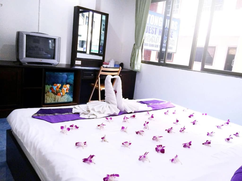 Patong Ours Guesthouse - photo 14