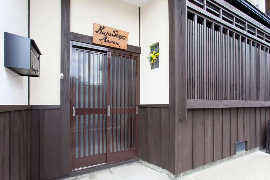 Kujo Stays - photo 1