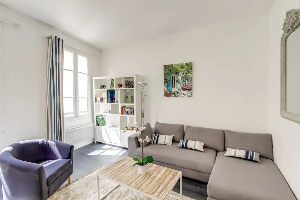 Louvre - Saint Honore Area Apartment - photo 4