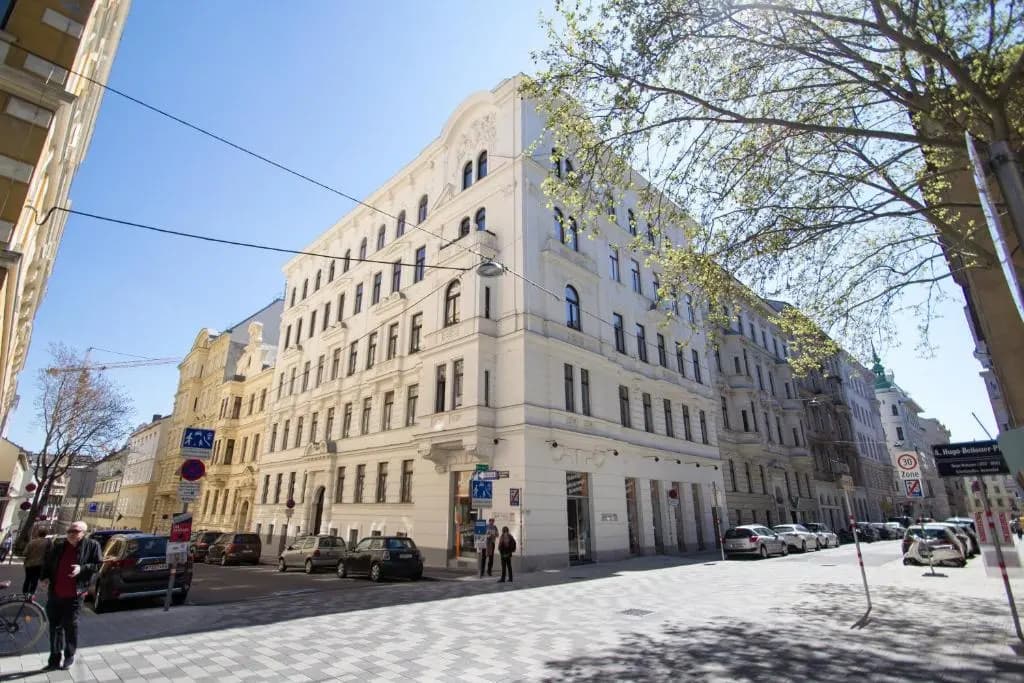 Gorgeous Studio next to the Parliament - main photo