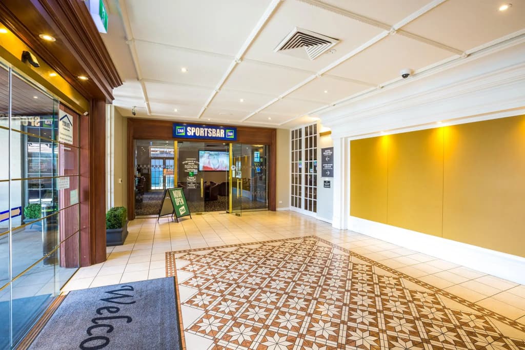 Nightcap at Sylvania Hotel - main photo