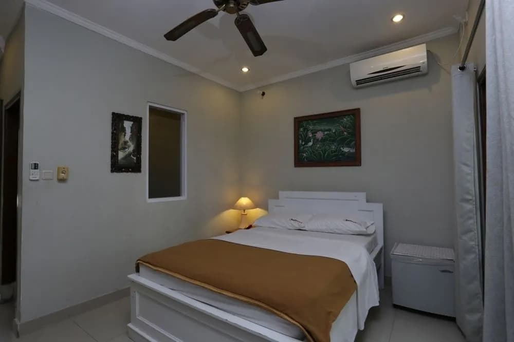 RedDoorz near Pantai Double Six - photo 2