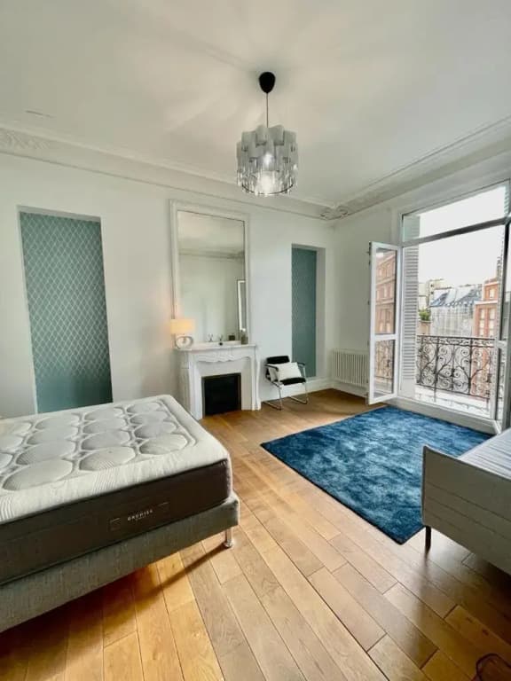 Magnifique flat avec balcon Champs-Elysées. AC - photo 10