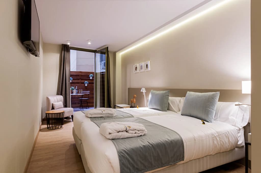Hotel Well and Come Barcelona - photo 2