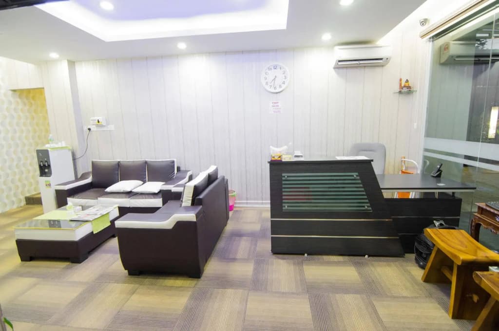 TKL Hotel - photo 2