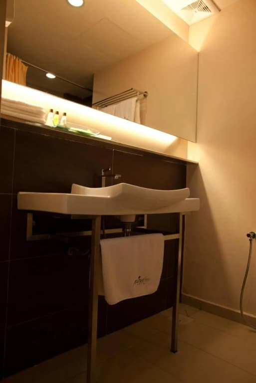 Pinetree Hotel - photo 12