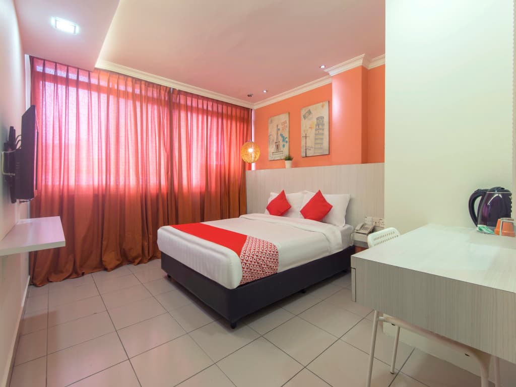 Super OYO 761 City Hotel - photo 18