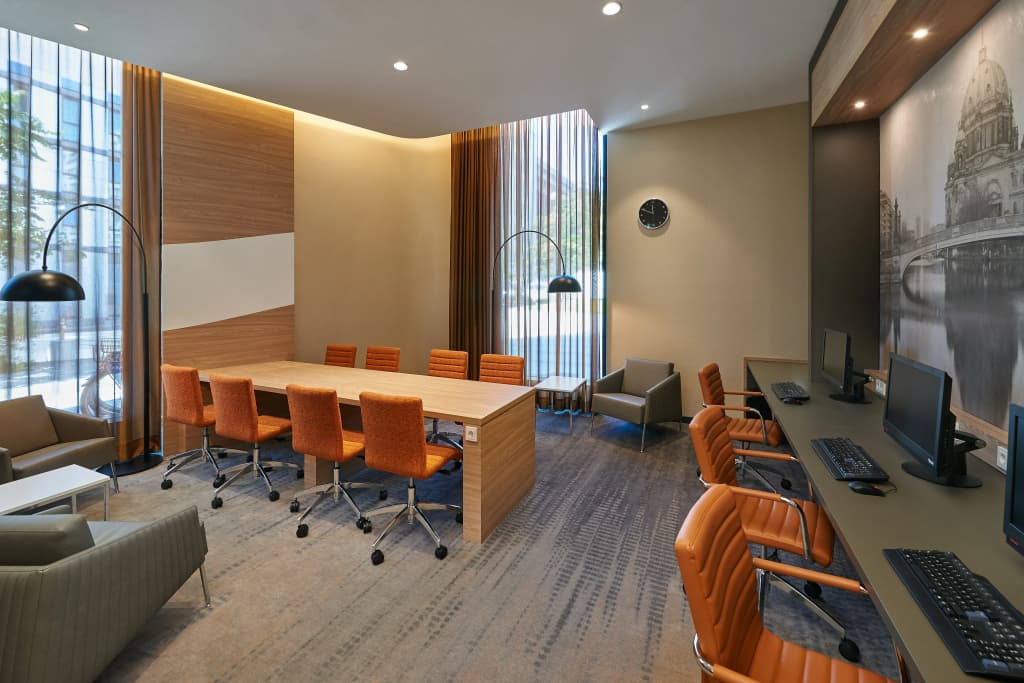 Hampton By Hilton Berlin City Centre Alexanderplatz - photo 16