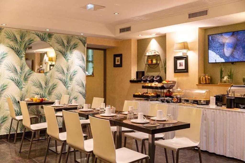 Hotel Claude Bernard Saint Germain - photo 18