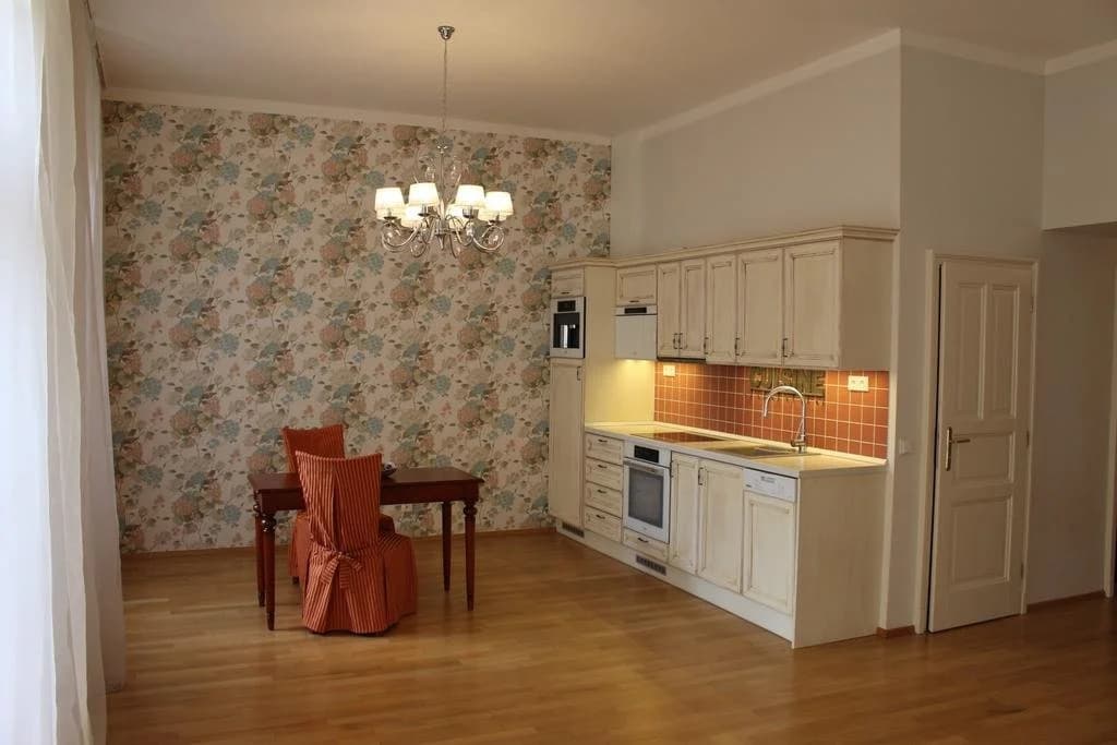 City Apartment - photo 3