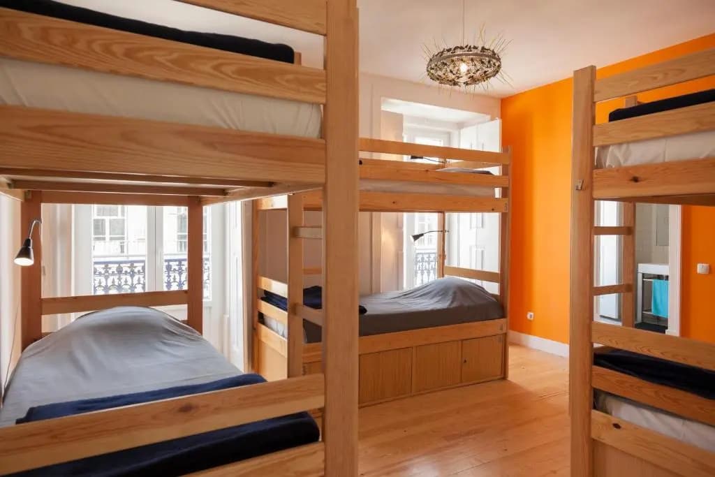 Lisbon Lounge Hostel - photo 2