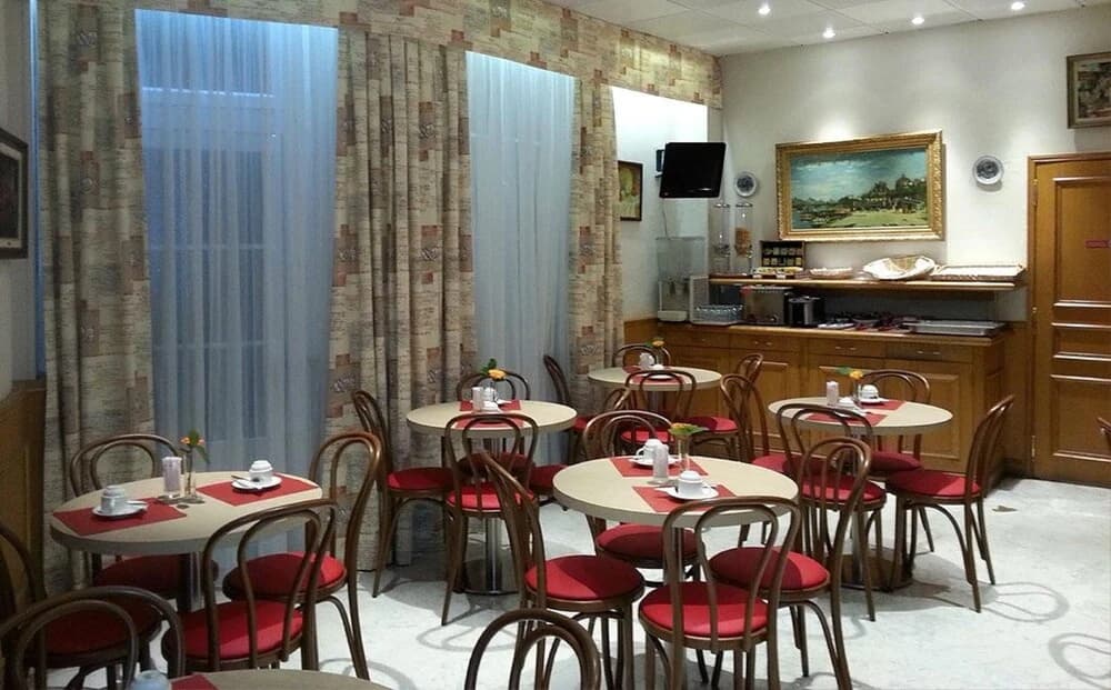 Lux Hotel - photo 12