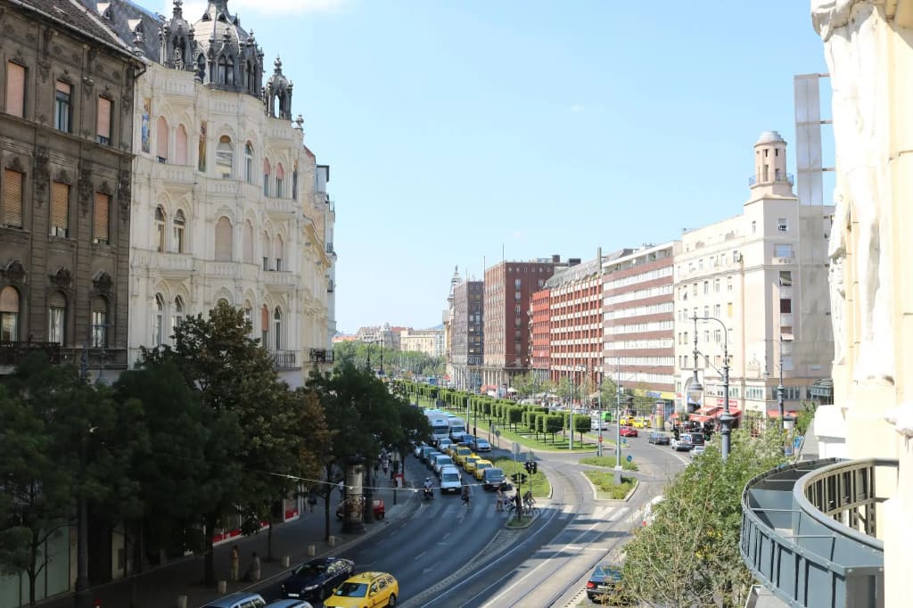 Budapest Panorama Central - photo 19