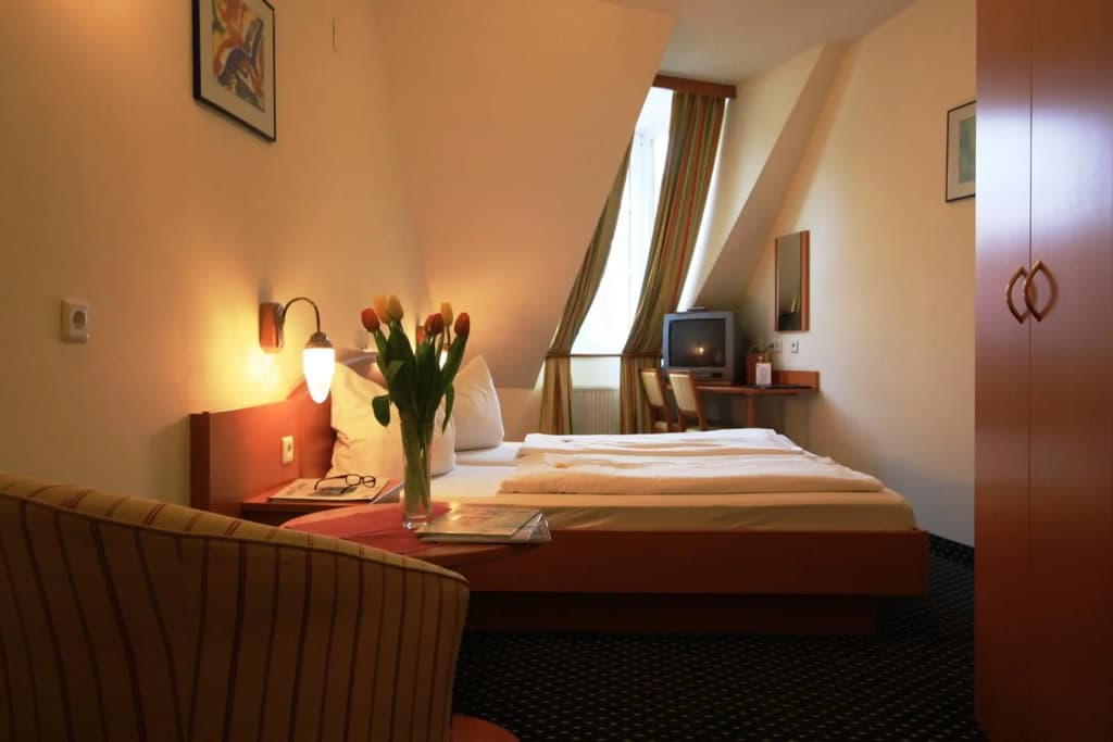 SUITE HOTEL 900m ZUR OPER - photo 26