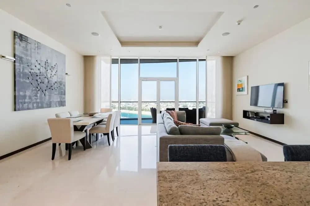 2 BD Tiara Palm Views Beach Pool Amazing Views - photo 2