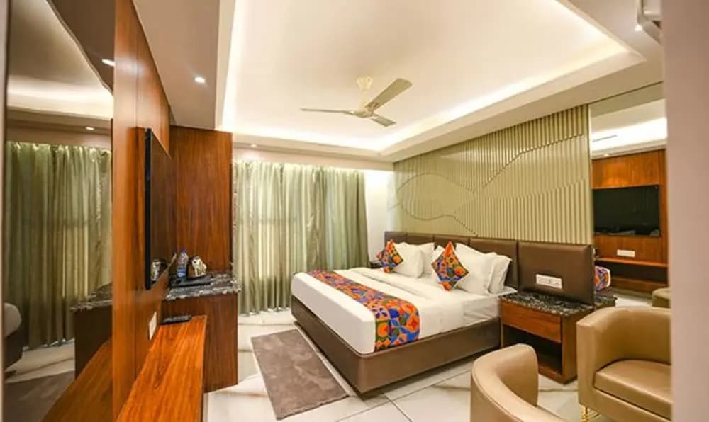 FabHotel Prime Dev Palace - photo 7