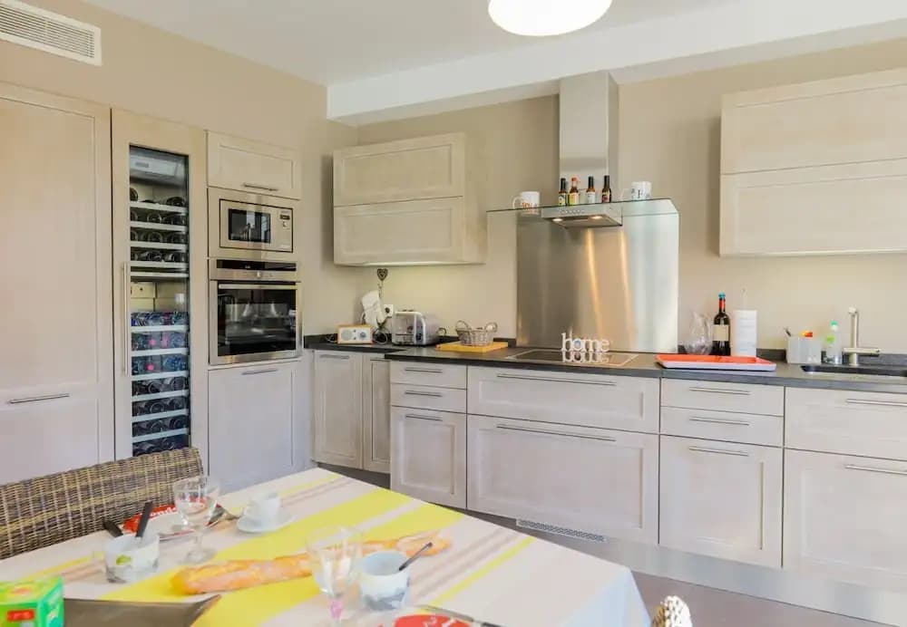 Vue Magenta AP4188 by Riviera Holiday Homes - photo 11